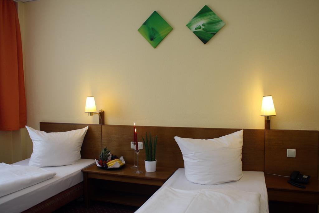 Quick Hotel Dresden West 케셀도르프 외부 사진