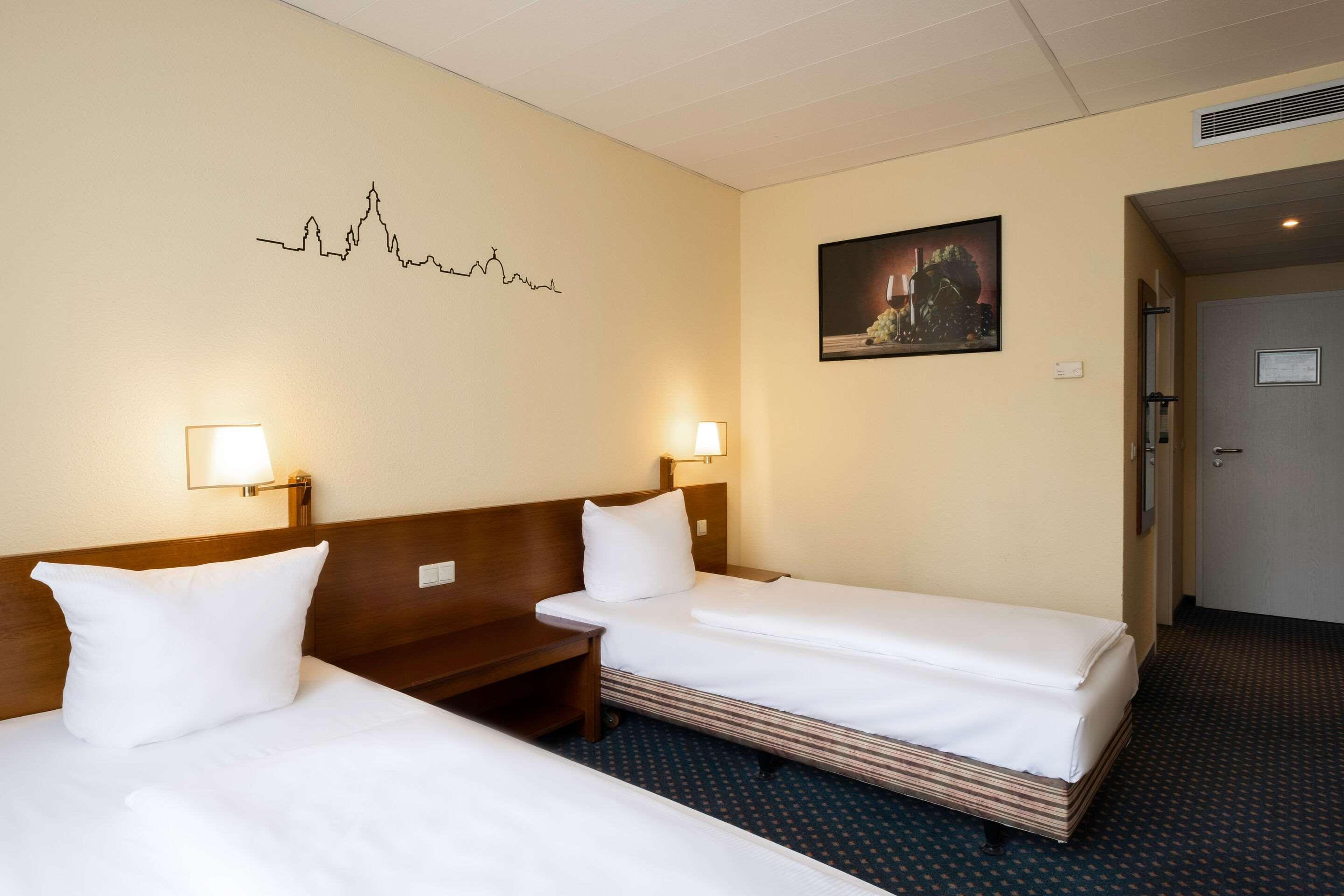 Quick Hotel Dresden West 케셀도르프 외부 사진