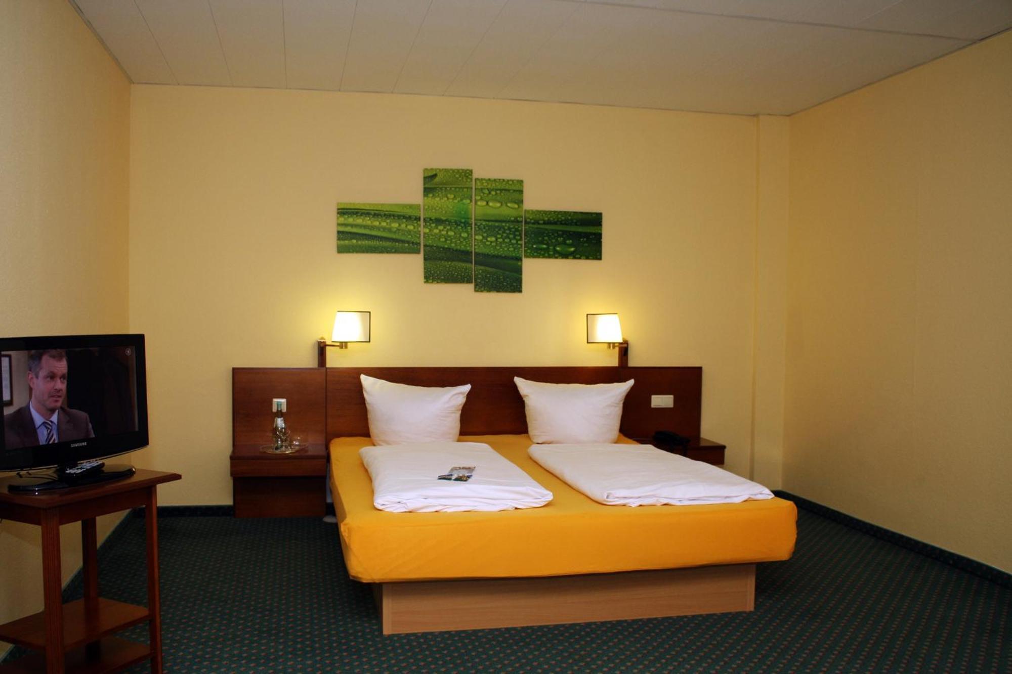 Quick Hotel Dresden West 케셀도르프 외부 사진
