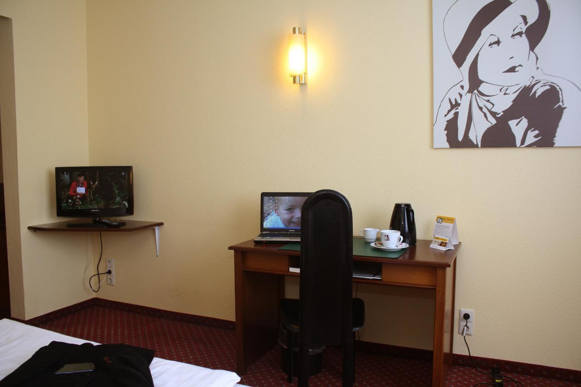 Quick Hotel Dresden West 케셀도르프 외부 사진